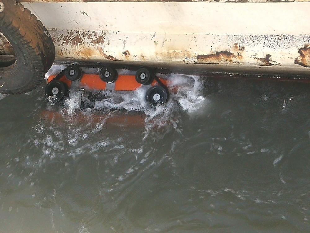 船舶清洗機(jī)器人：船企降本增效新選擇，海洋運(yùn)維智能化標(biāo)桿！